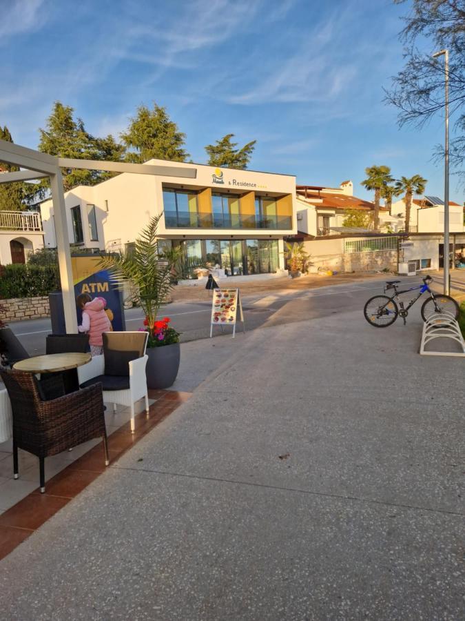 Maresole Beachfront Residence Poreč Kültér fotó