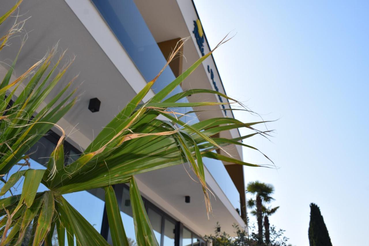 Maresole Beachfront Residence Poreč Kültér fotó