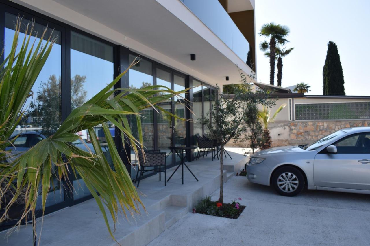 Maresole Beachfront Residence Poreč Kültér fotó