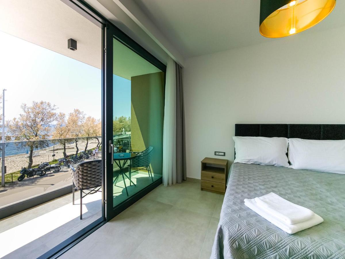Maresole Beachfront Residence Poreč Kültér fotó