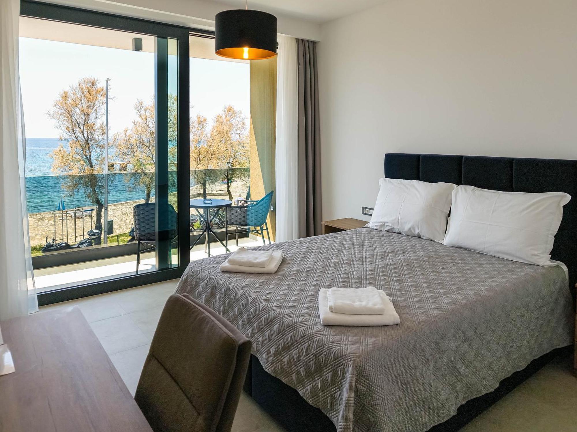 Maresole Beachfront Residence Poreč Kültér fotó